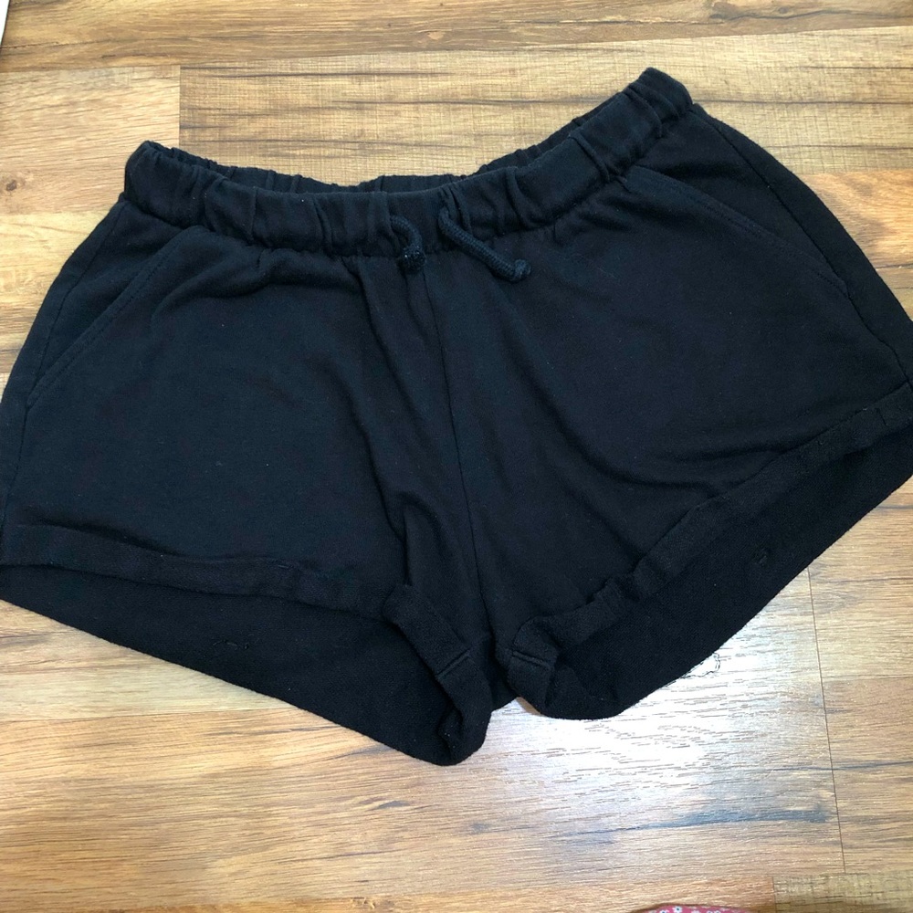 H&M Women Black Short